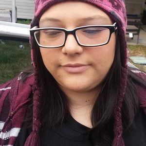 Meet your Posher, Brittney